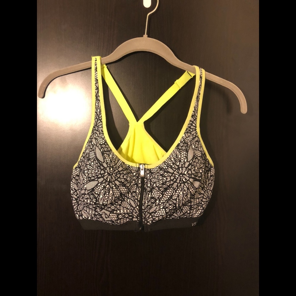 VSX sports bra size 36c